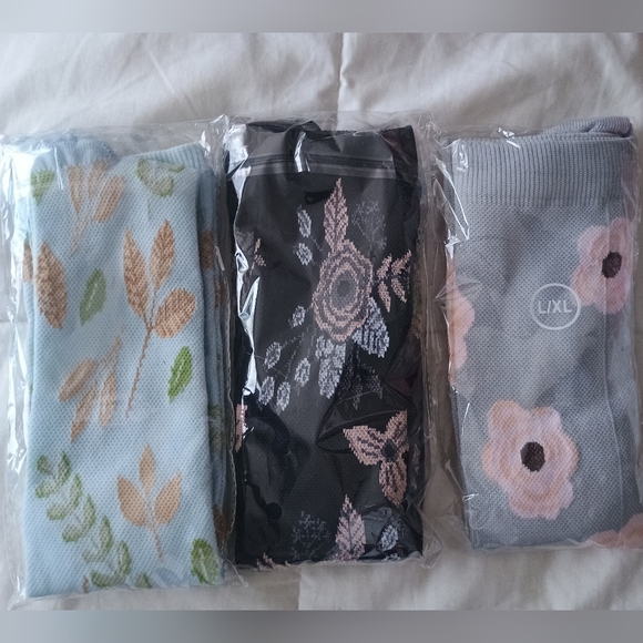 3 Beautiful Compression Socks Women's Large/XLarge Beautiful - Picture 3 of 6